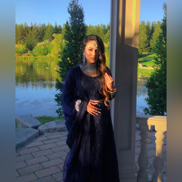 Beautiful Indian/Pakistani Blue Lehenga Choli Wedding Wear *Heavy* - Picture 4 of 4